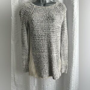 Women's Gray and Cream Sweater